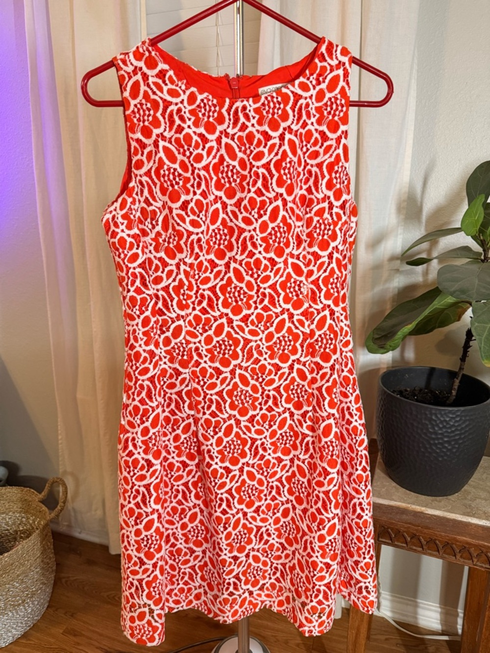 Eva Mendez Sleeveless Coral Red Floral Lace Sheath Mini Dress Women’s 8